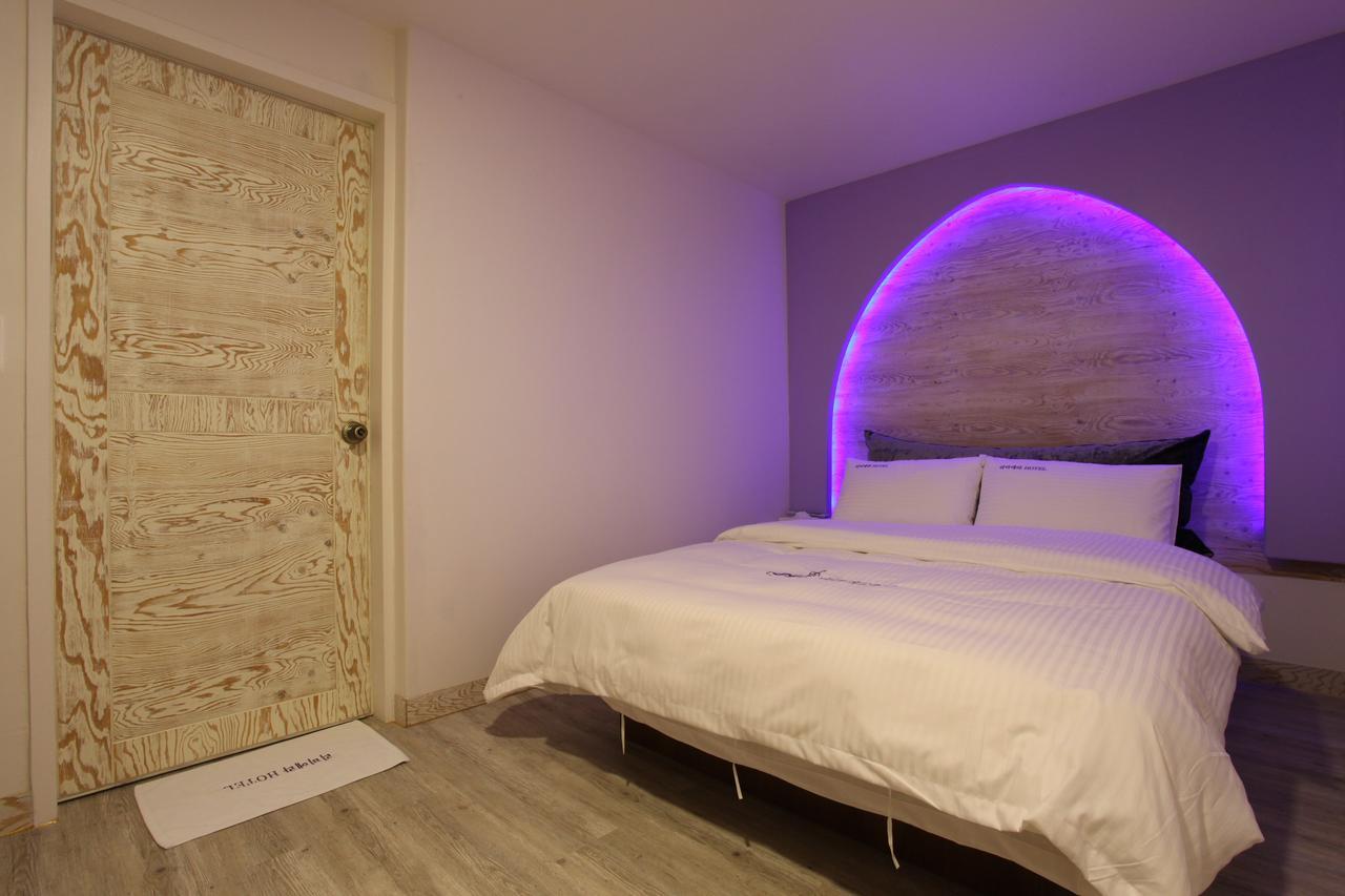 جويانج Riviera Motel المظهر الخارجي الصورة